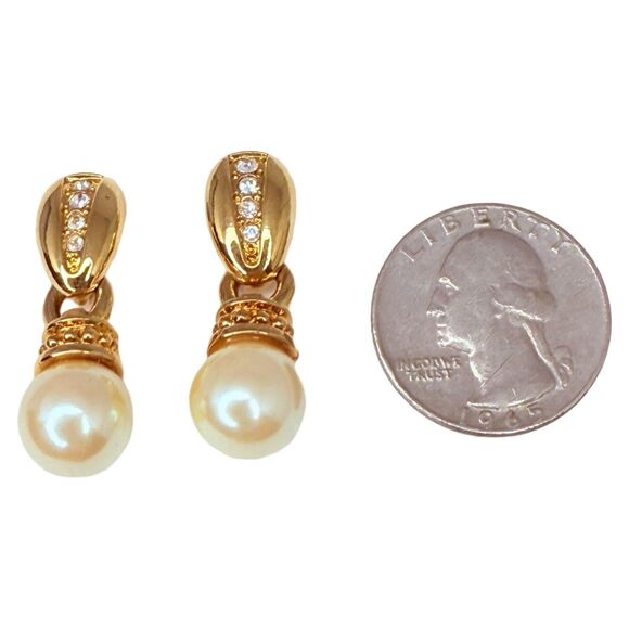 Vintage Gold-Tone White Pearl Door Knocker Dangle Earrings 1" Rhinestones - Picture 8 of 11
